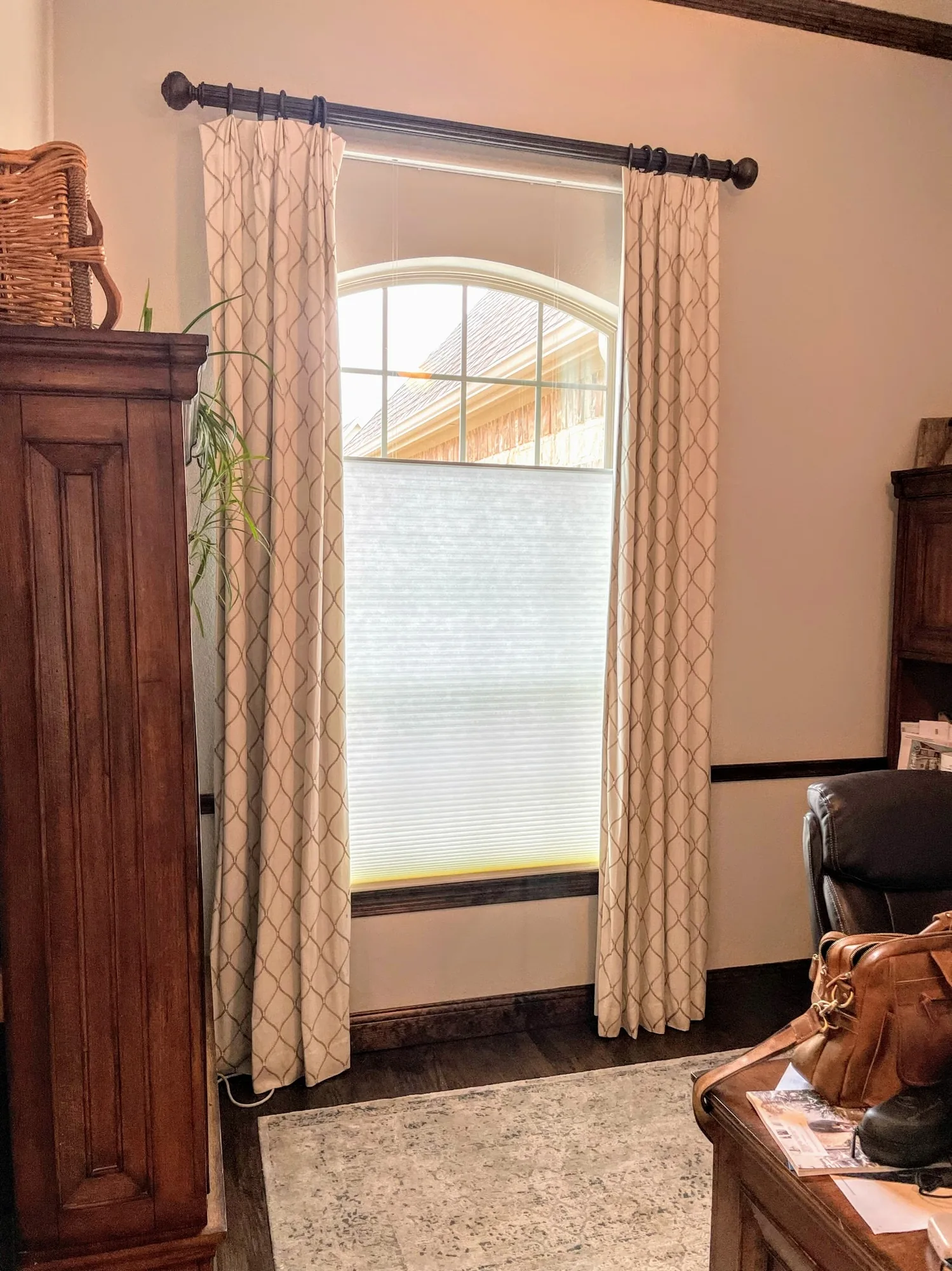Honeycomb Shades shading a Texas room