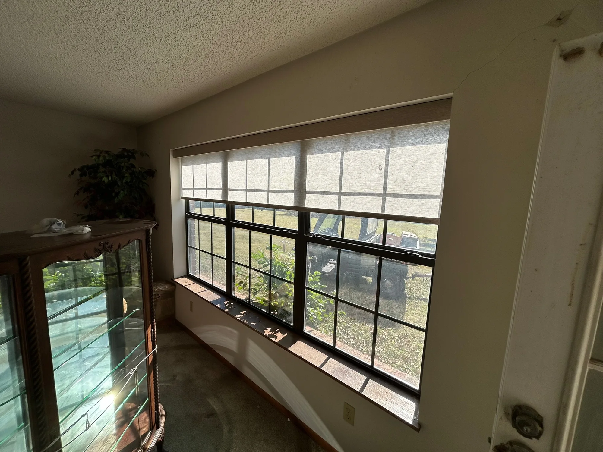 Roller Shades in a finished Love Is Blinds installation