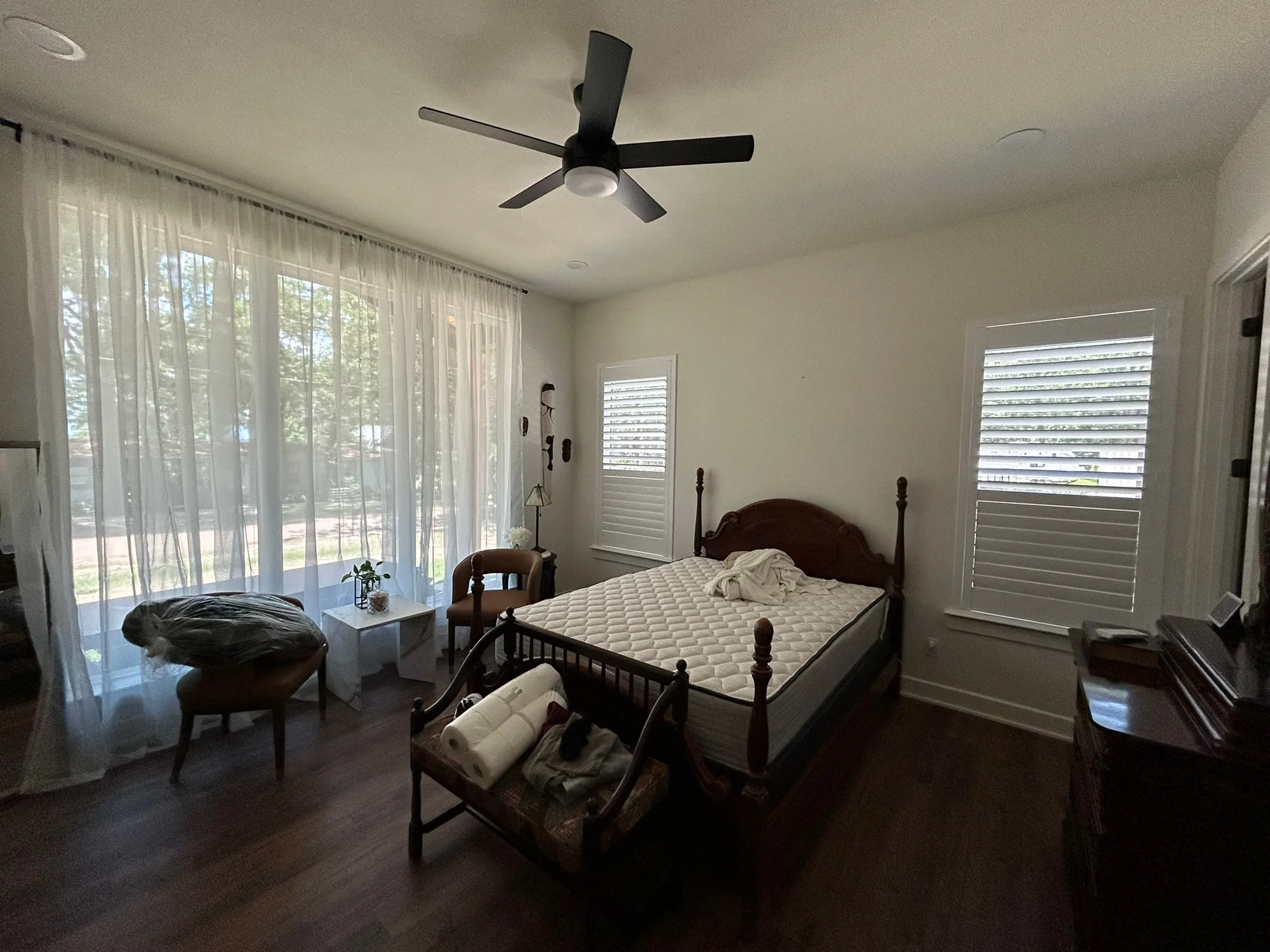 Drapery & Banded shading a Texas room