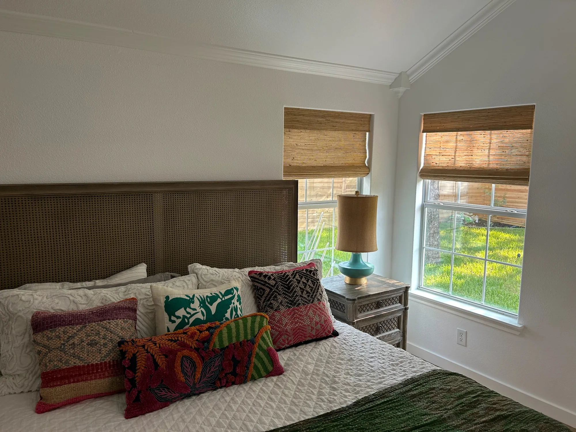 Close view of Roman & Woven installed by Love Is Blinds
