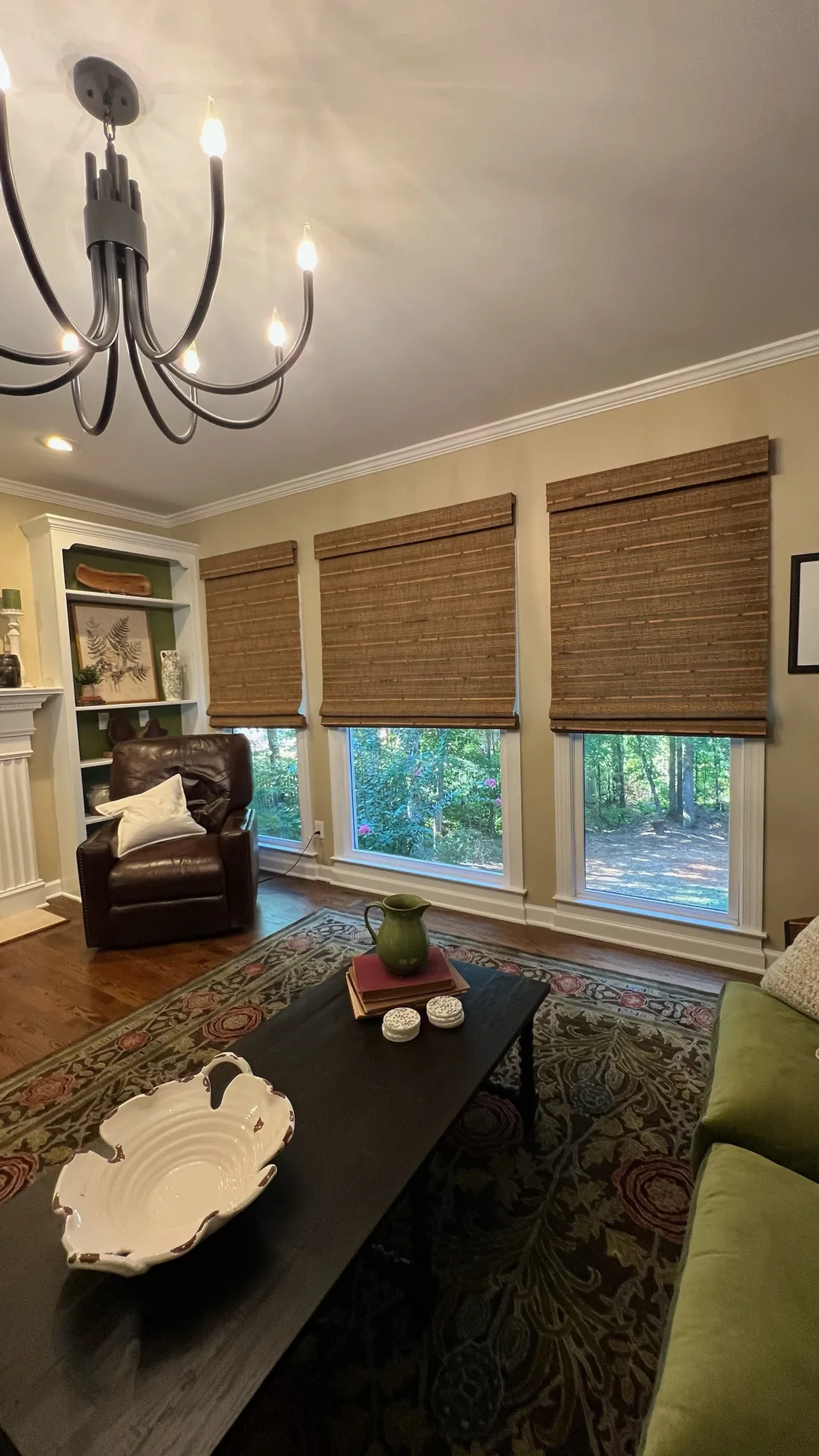 Roman & Woven shading a Texas room